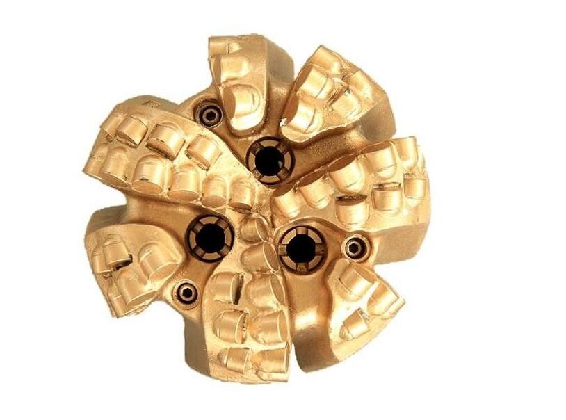 Mũi khoan 7 ″ 7/8 Pdc với 6 lưỡi dao cho Máy cắt 16mm tuần hoàn ngược